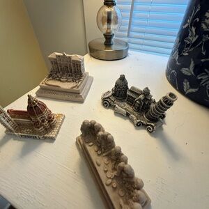 COLLECTIBLE Miniature ITALIAN Souvenirs Set, Triv Fountain, Duomo, Last Supper